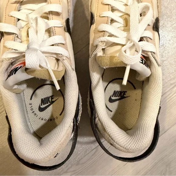 Nike Waffle Debut - Picture 8 of 9